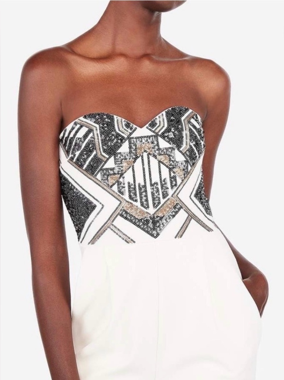 Express Strapless Sequinned Jumpsuit. Sweetheart neckline, silicone lining. Sz 0 - Picture 3 of 17